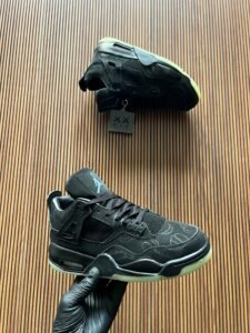 Glow-in-the-Dark Kaws-Inspired Sneakers – Boys’ Special Edition, 2 Colors (3)