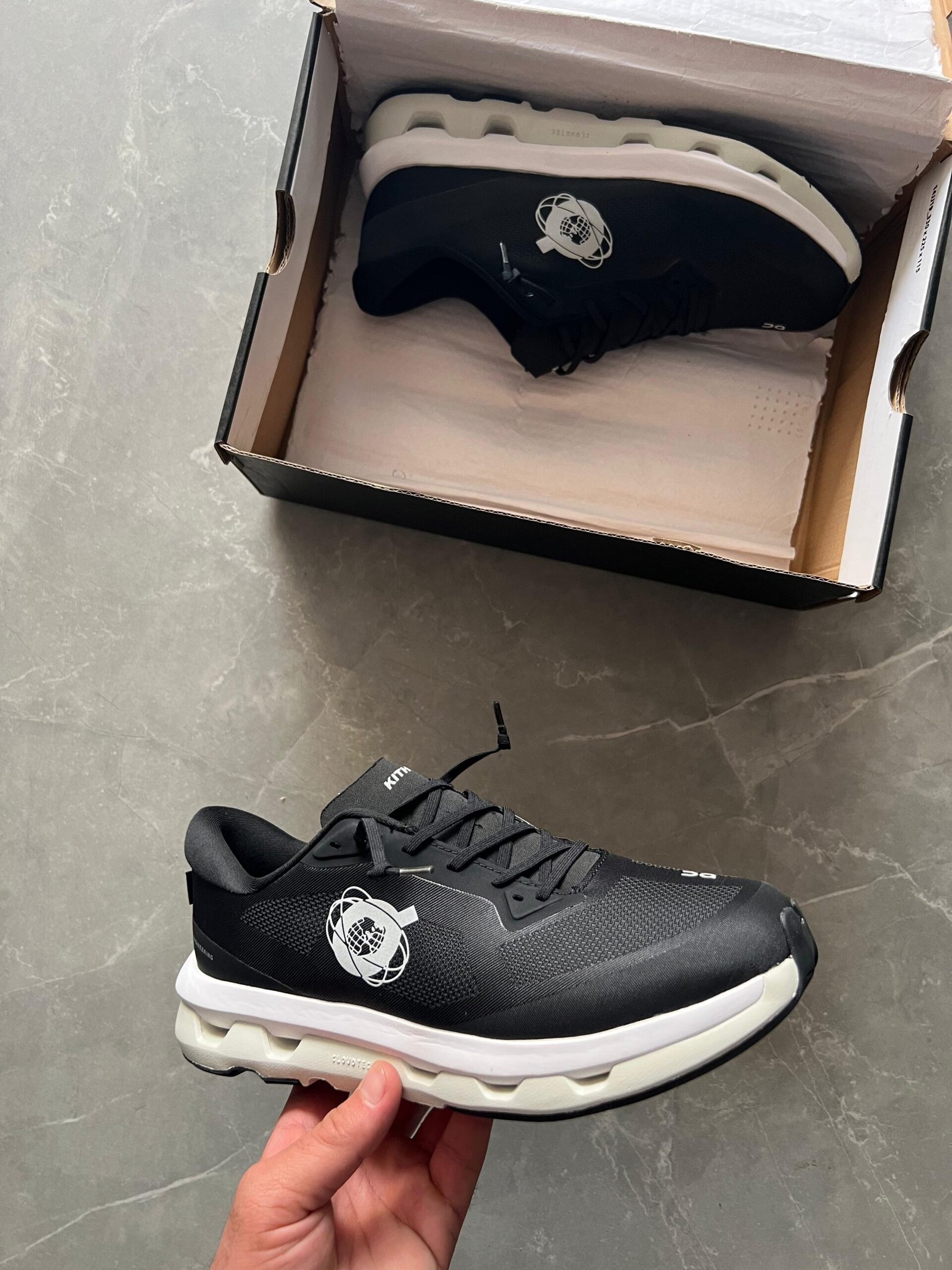 Lightweight Kith-Inspired Sneakers – Men’s Trendy Shoes, 4 Colors (1) Lightweight Kith-Inspired Sneakers – Men’s Trendy Shoes, 4 Colors (1)