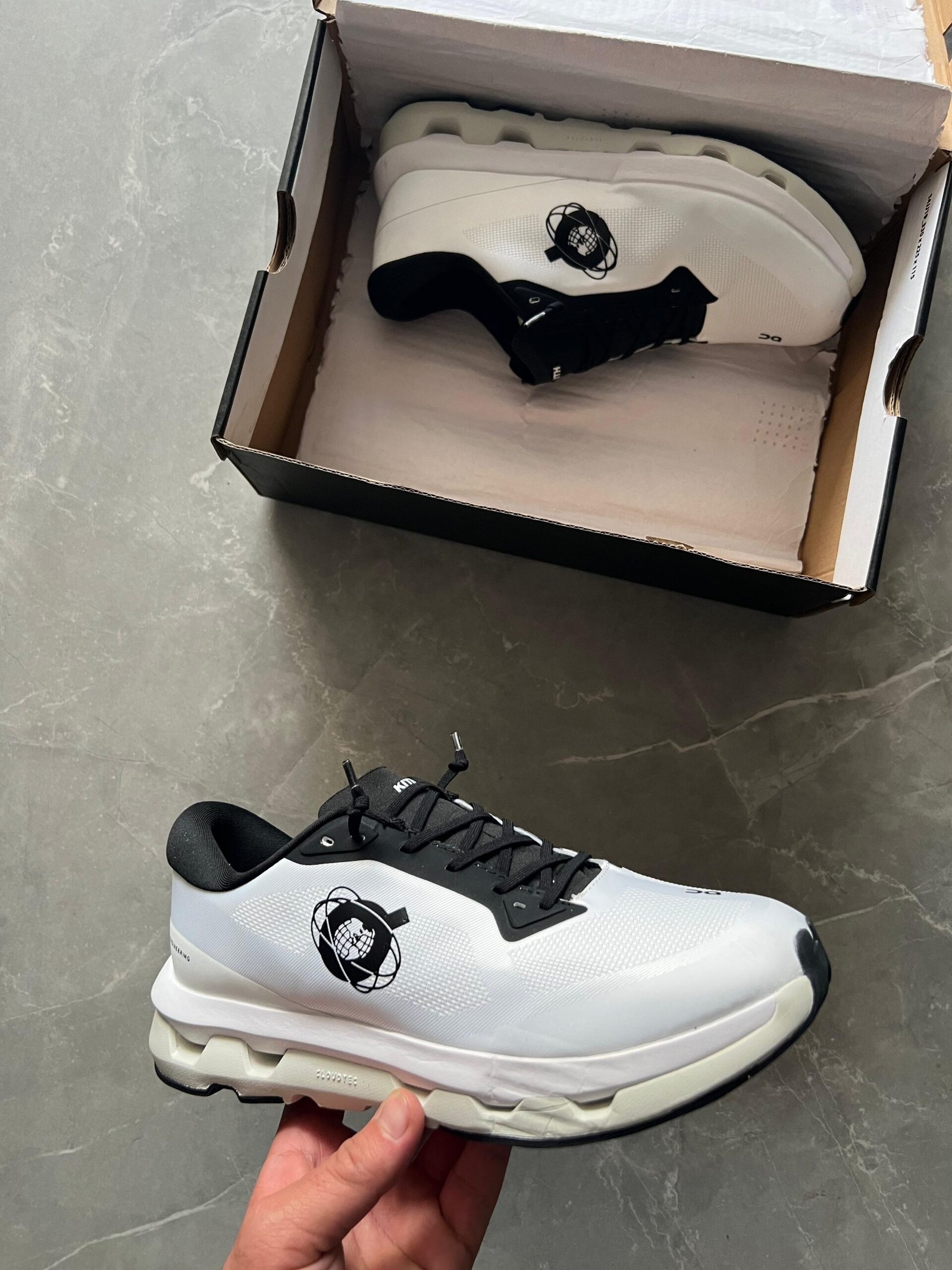 Lightweight Kith-Inspired Sneakers – Men’s Trendy Shoes, 4 Colors (2) Lightweight Kith-Inspired Sneakers – Men’s Trendy Shoes, 4 Colors (2)