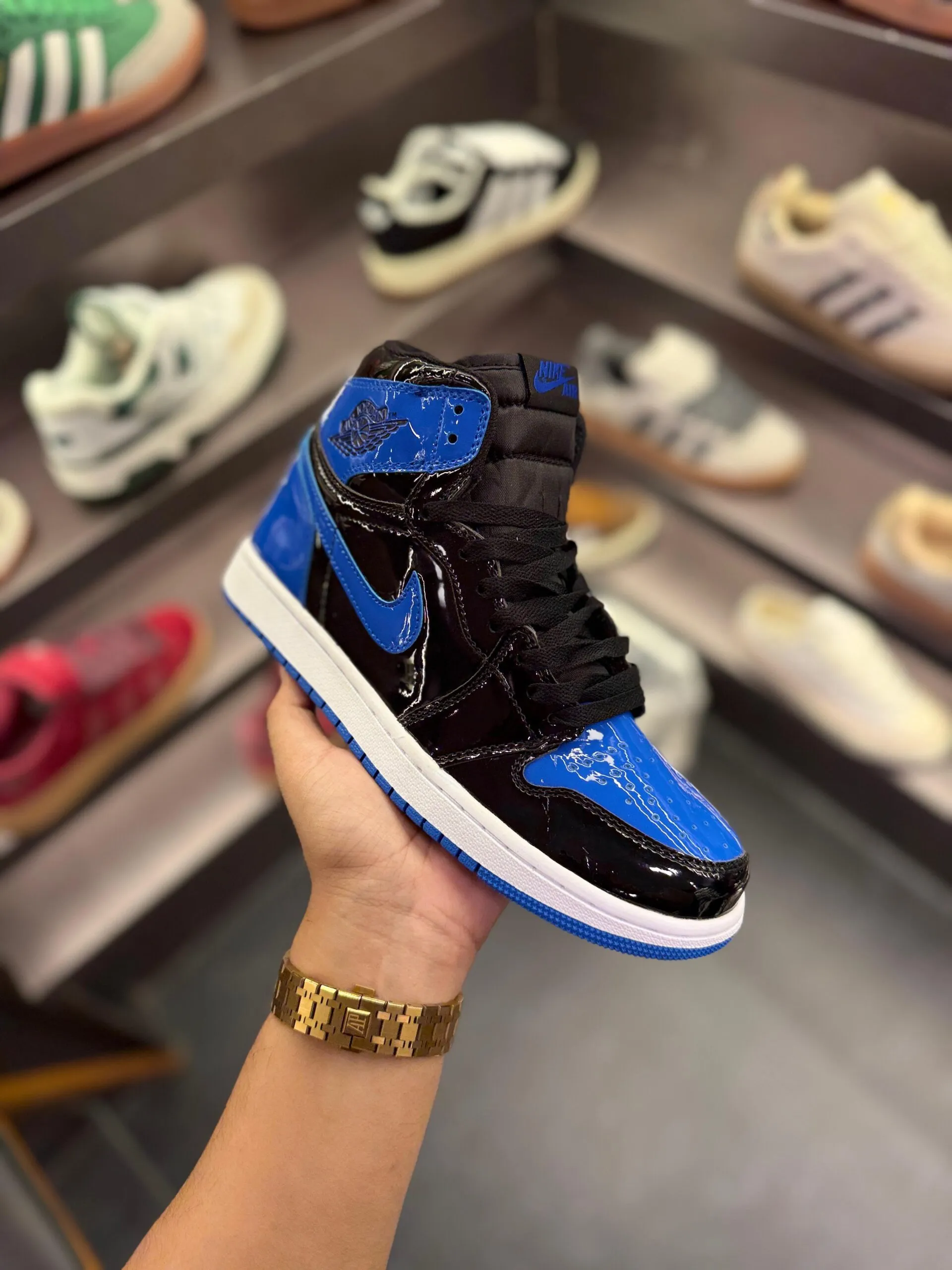 High Royal Air Force Royal Toe Nike AIR JORDAN Retro High OG ROYAL 