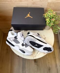 Premium Retro High-Top Athletic Sneakers – Classic Army-Inspired Black Unisex Design (2)