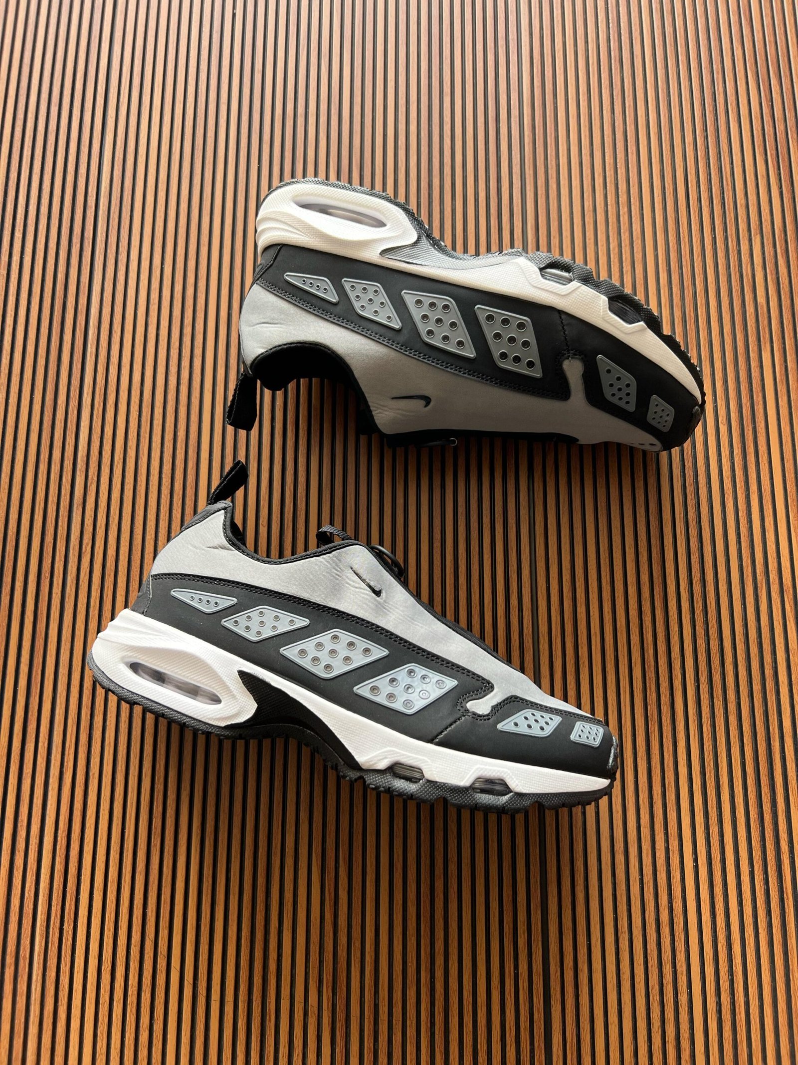 Signature Airmax SNDR Canyon Sneakers for Boys – 4 Color Options (8) Signature Airmax SNDR Canyon Sneakers for Boys – 4 Color Options (8)