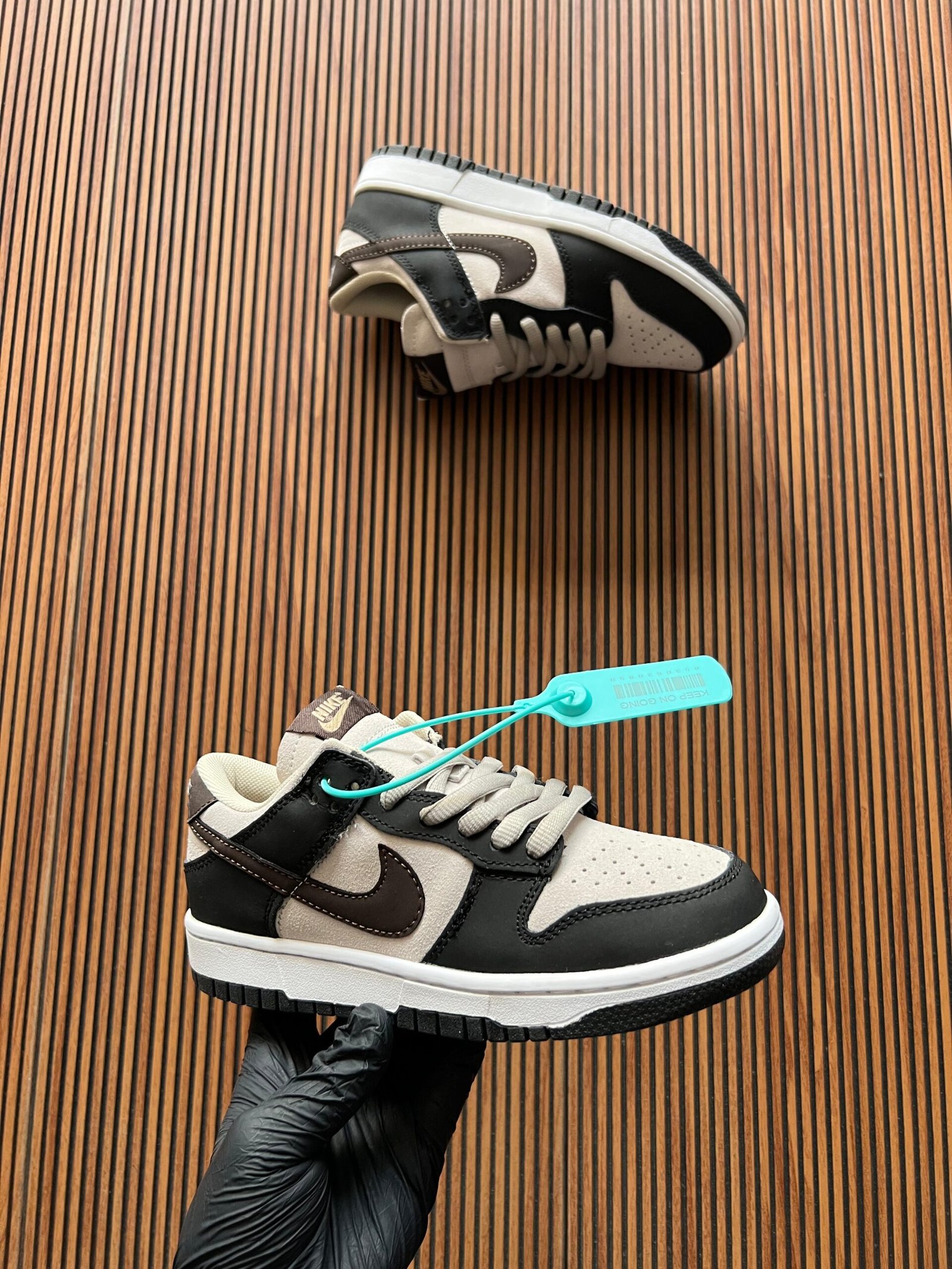 Signature SB Dunk Full Leather Sneakers for Girls – 4 Color Options (1)