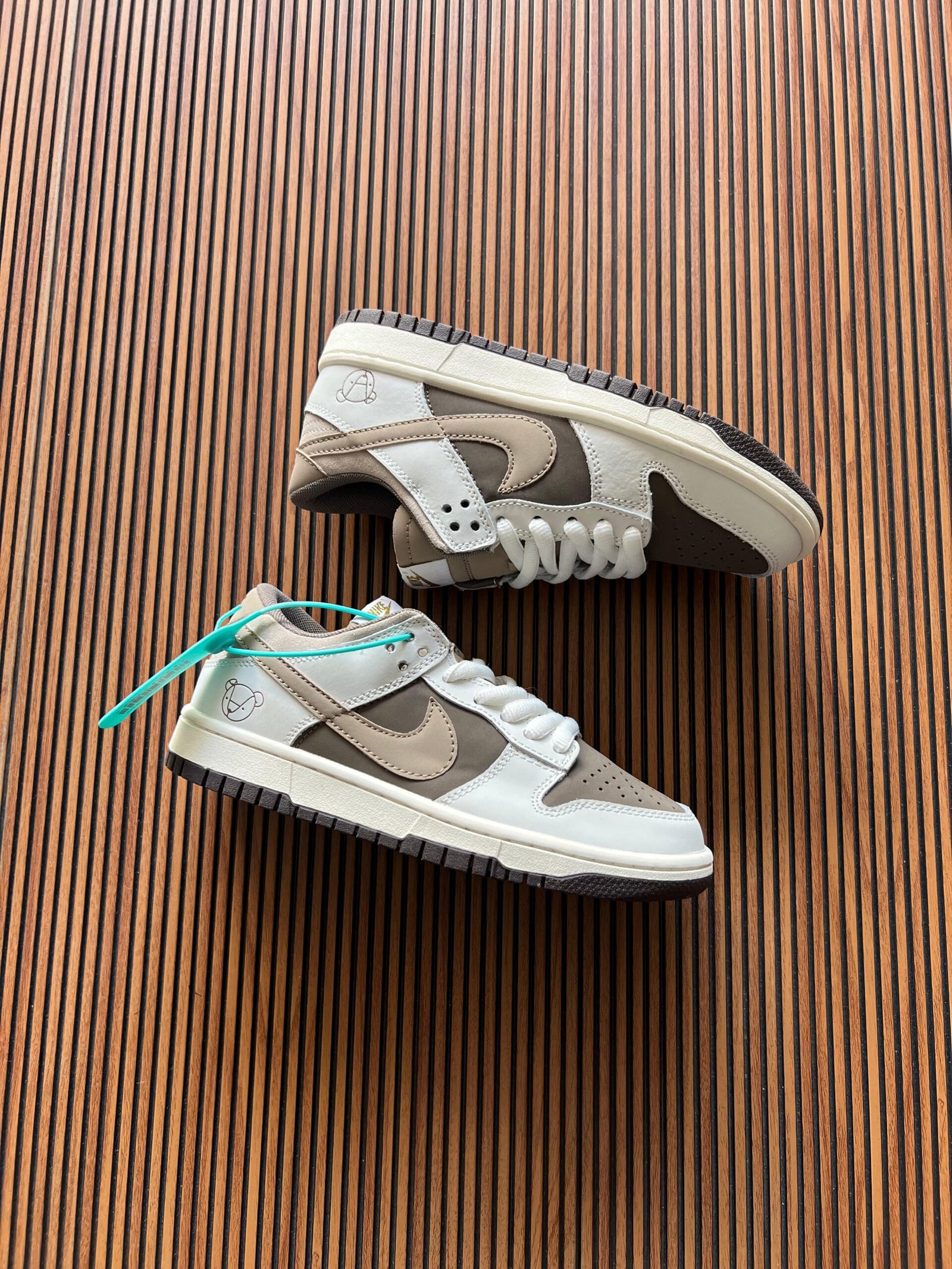 Signature SB Dunk Full Leather Sneakers for Girls – 4 Color Options (8)