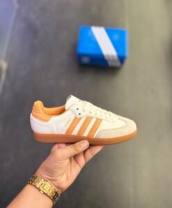Signature Samba Wonder Clay Sneakers (1)