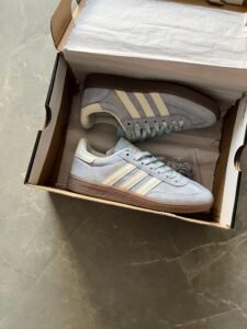 Signature Spezial Girls’ Sneakers – 4 Color Options (5)