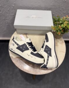 Air Force Custom Collaborative White Blue Sneakers (3)