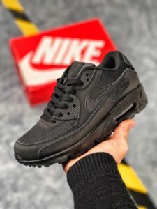 Air Max 90 Triple Black Low-Top Boys Sneakers
