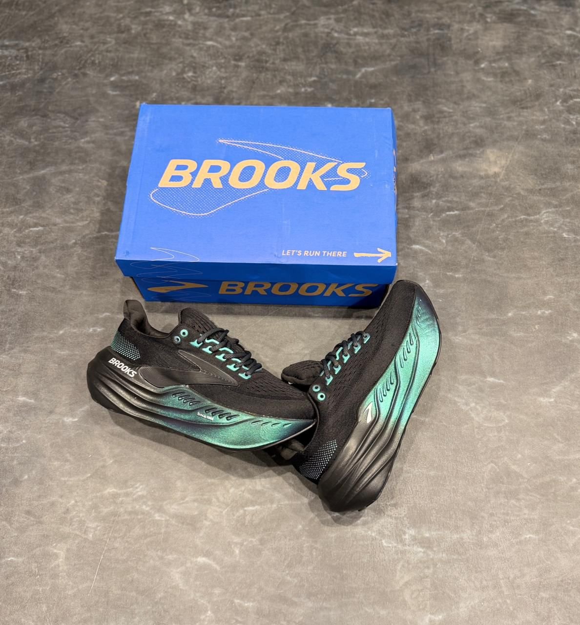 Glycerin Premium Running Black Sneakers (3) Glycerin Premium Running Black Sneakers (3)