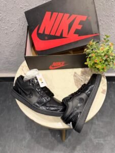 Retro 1 Low Black Croc Texture Sneakers (3)