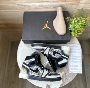 Retro 1 Mid Cmft Zoom Sneakers (2)