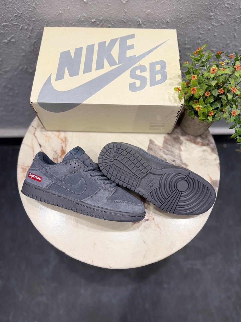 Skate Dunk Low Wolf Grey Boys Sneakers (4) Skate Dunk Low Wolf Grey Boys Sneakers (4)