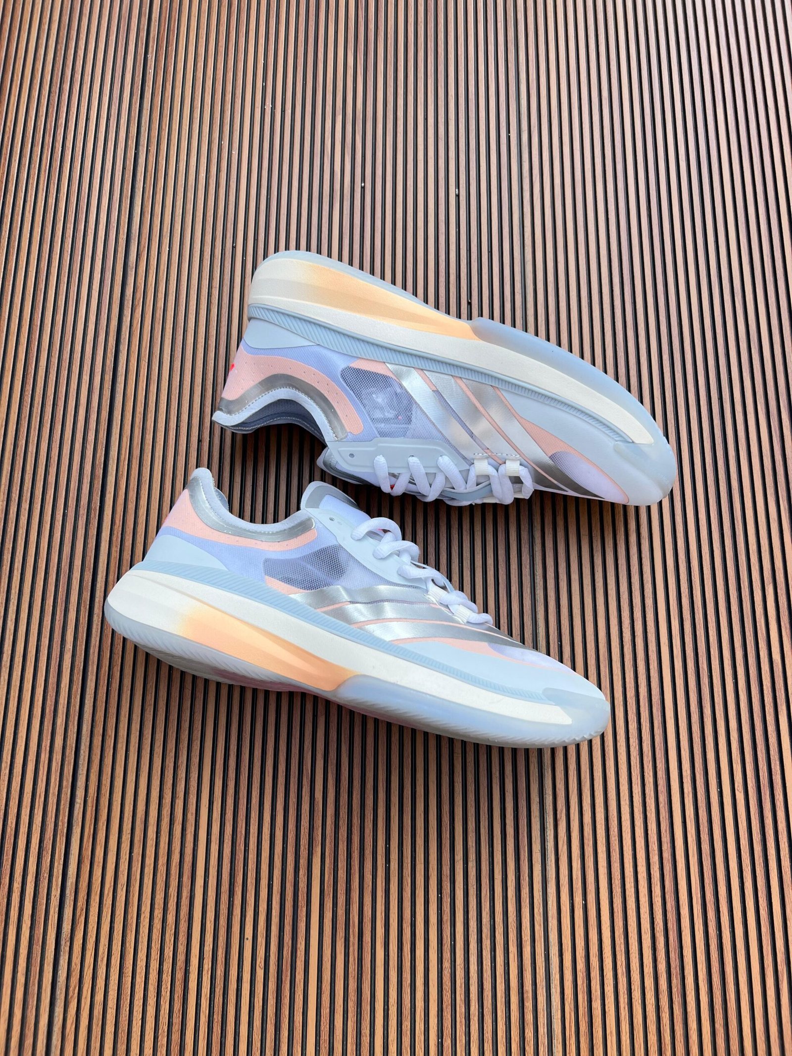 Adizero Select Lightweight Basketball Sneakers 2 Colors (2) Adizero Select Lightweight Basketball Sneakers 2 Colors (2)