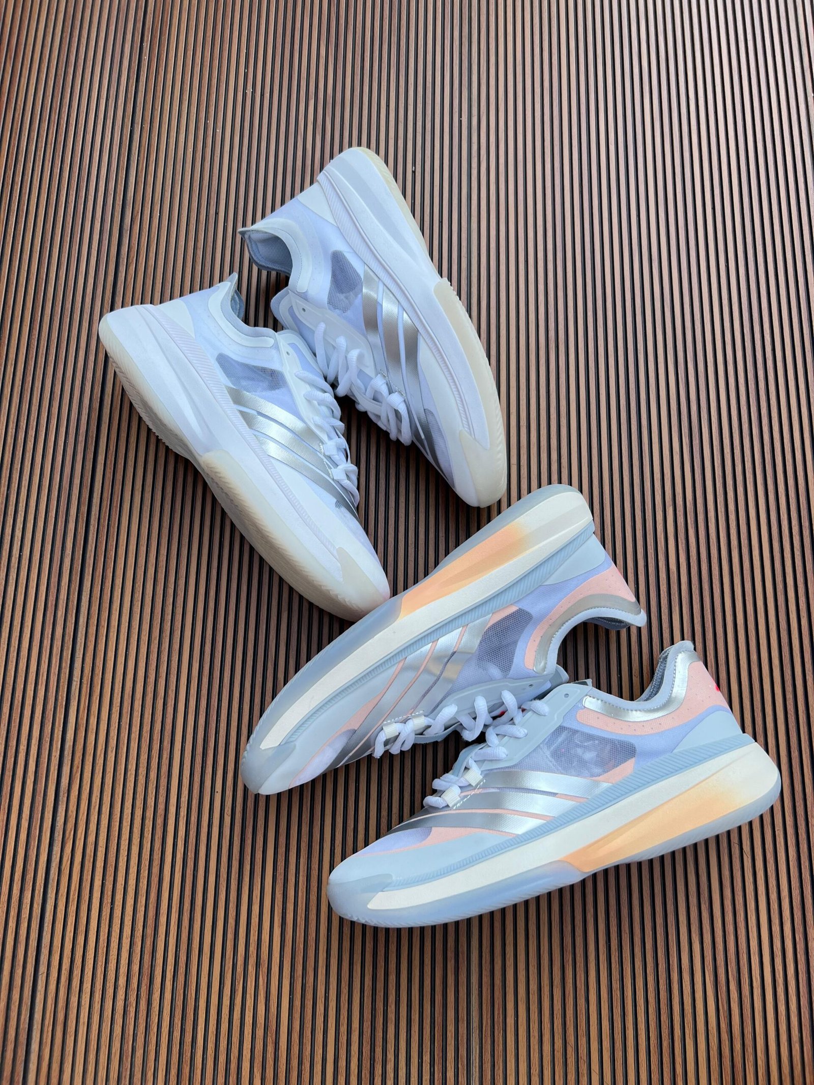 Adizero Select Lightweight Basketball Sneakers 2 Colors (5) Adizero Select Lightweight Basketball Sneakers 2 Colors (5)