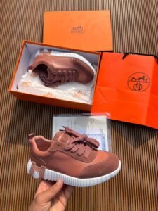 Luxury H Pattern Premium Sneakers 2 Colors (1)