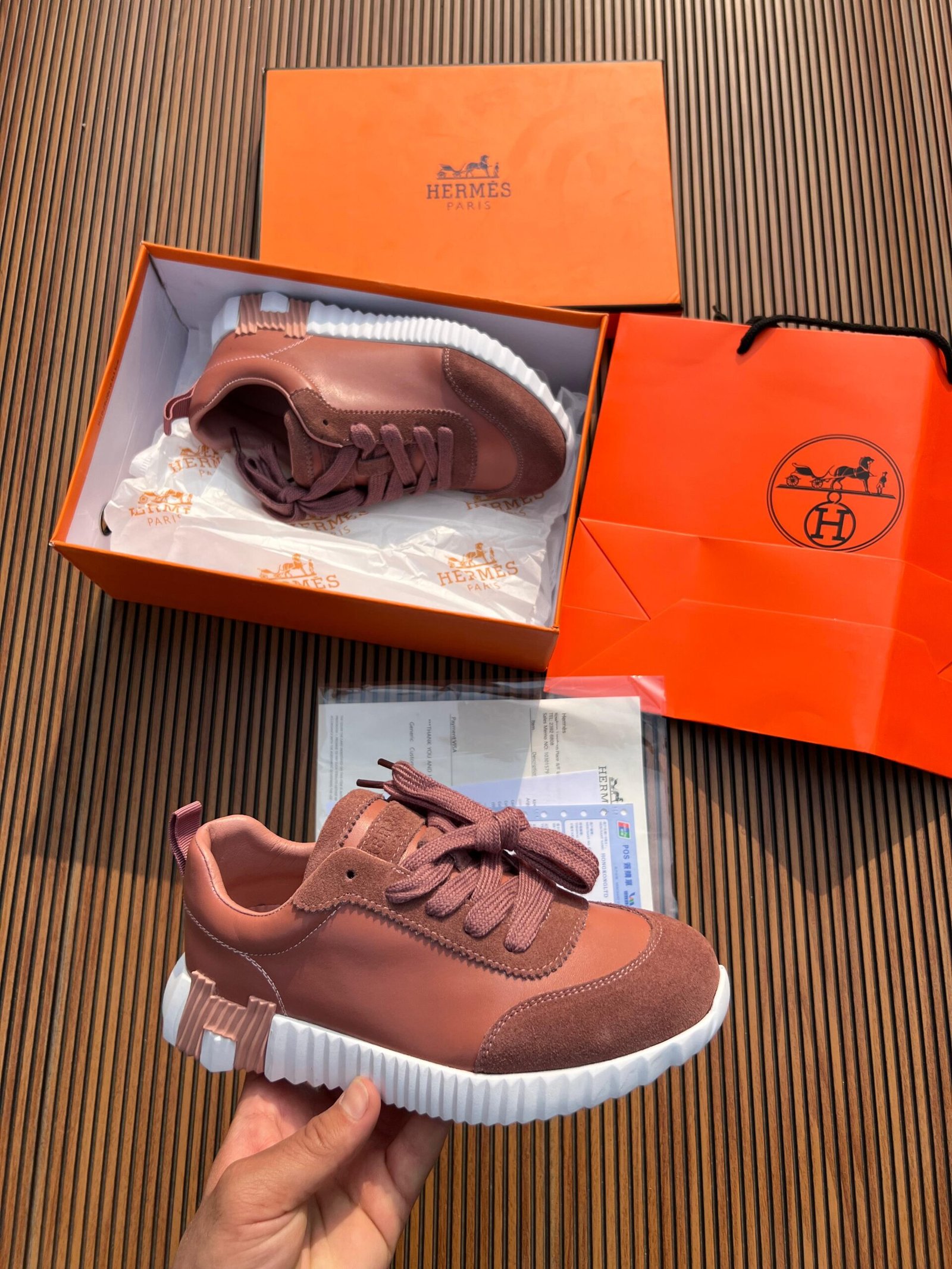 Luxury H Pattern Premium Sneakers 2 Colors (1)