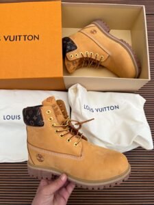 Premium Pattern 6-Inch Waterproof Boots 2 Colors (3)