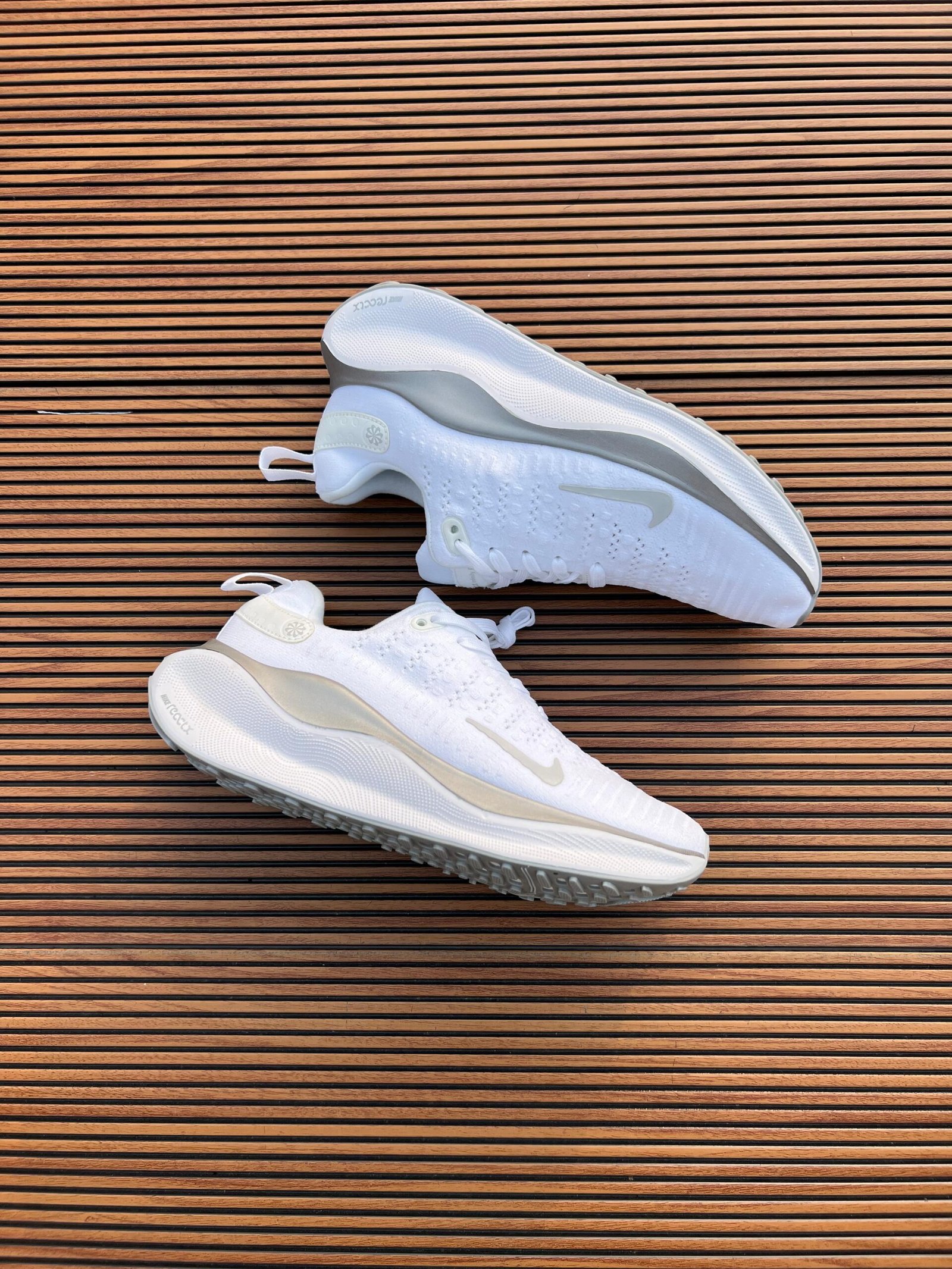 React Infinity Run Girls Performance Running Athletic Sneakers (5)