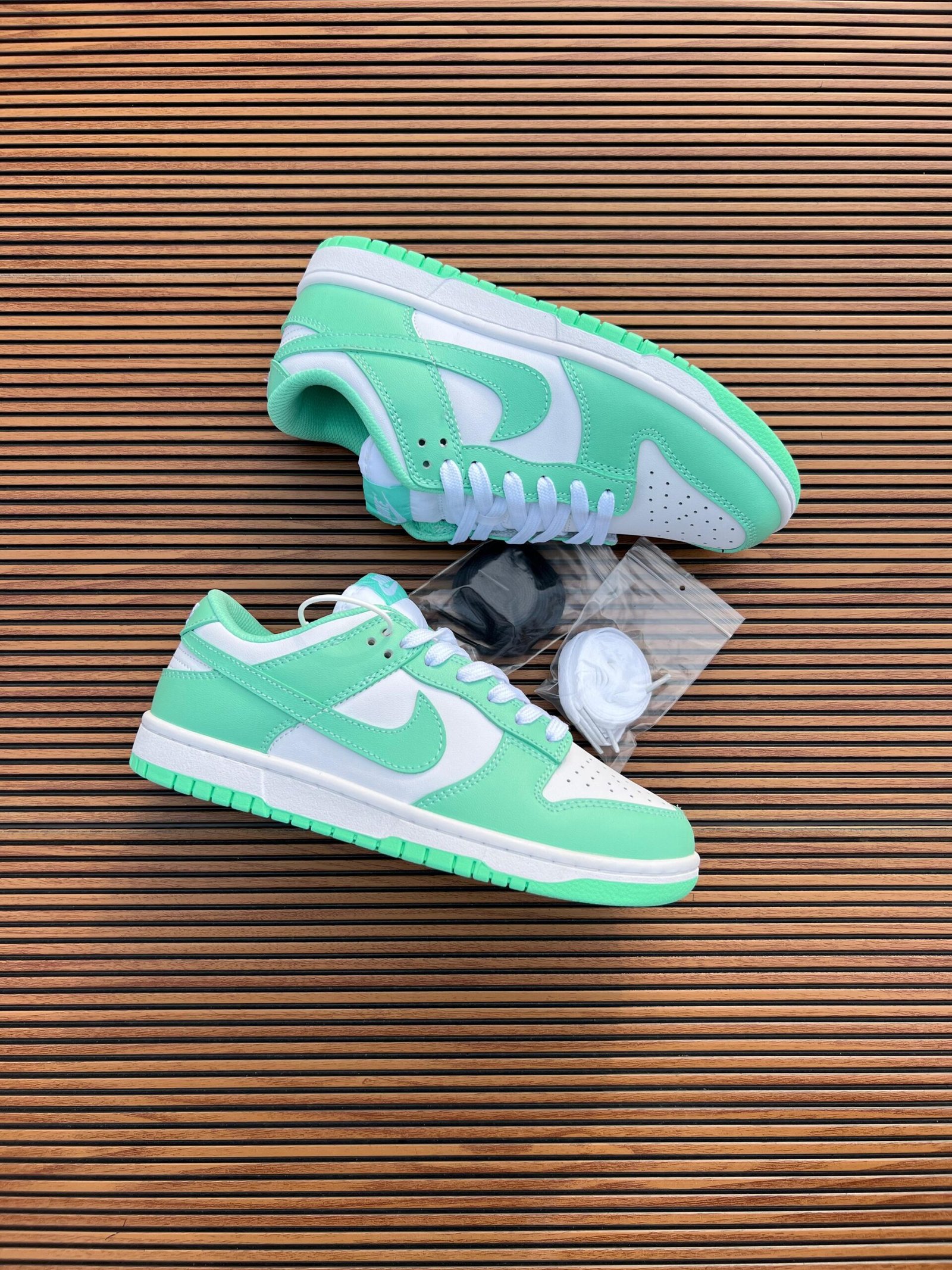 SB Dunk Girls Premium Full Leather Athletic Sneakers 8 Colors (10) SB Dunk Girls Premium Full Leather Athletic Sneakers 8 Colors (10)