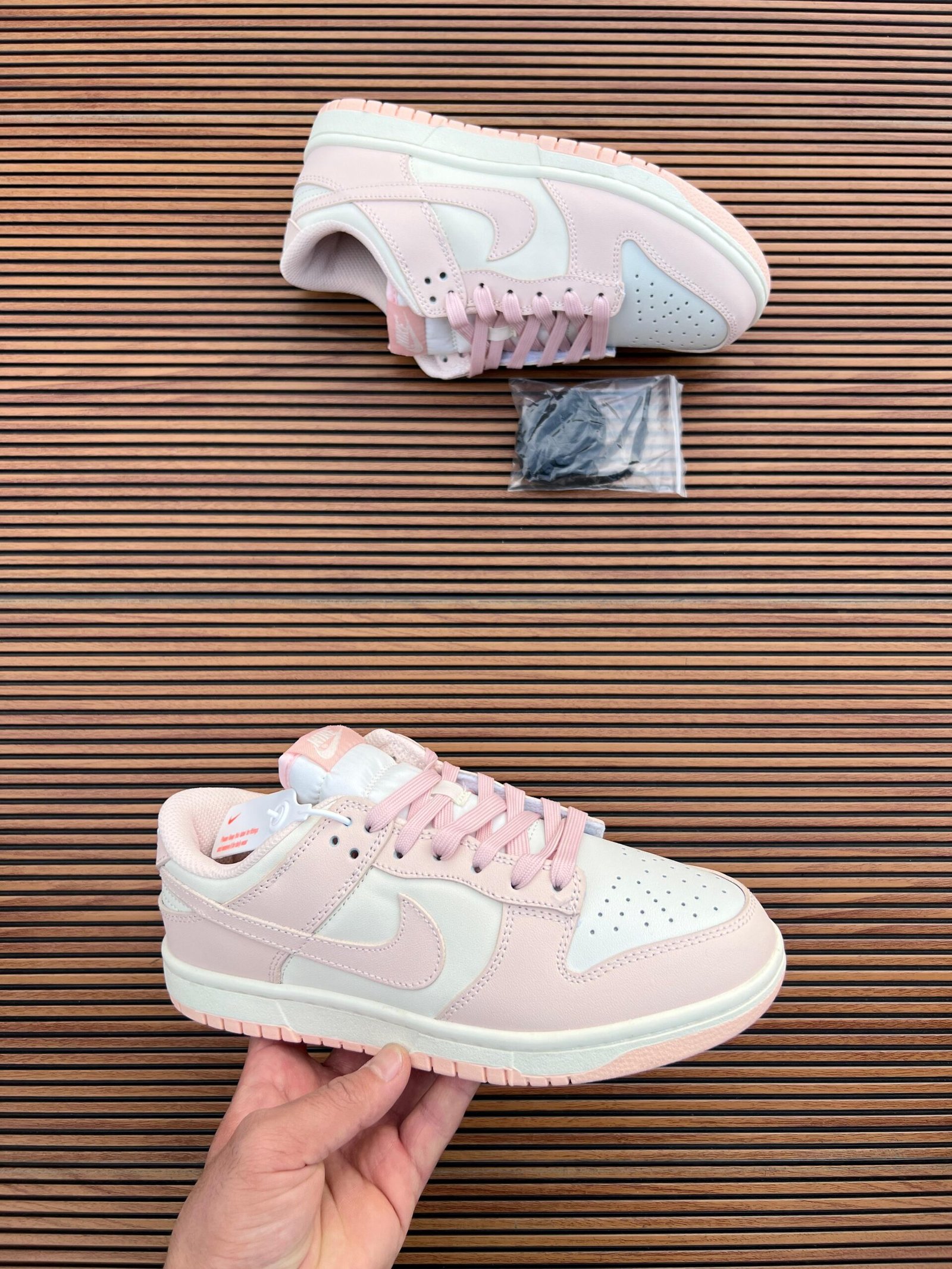 SB Dunk Girls Premium Full Leather Athletic Sneakers 8 Colors (5) SB Dunk Girls Premium Full Leather Athletic Sneakers 8 Colors (5)