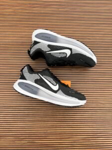 Zoom Vomero Premium Quality Running Athletic Performance Sneakers (2)