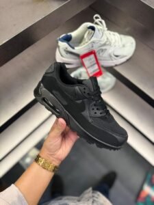 Airmax 90 Triple Black Sneakers – Clean Street Essential (2)
