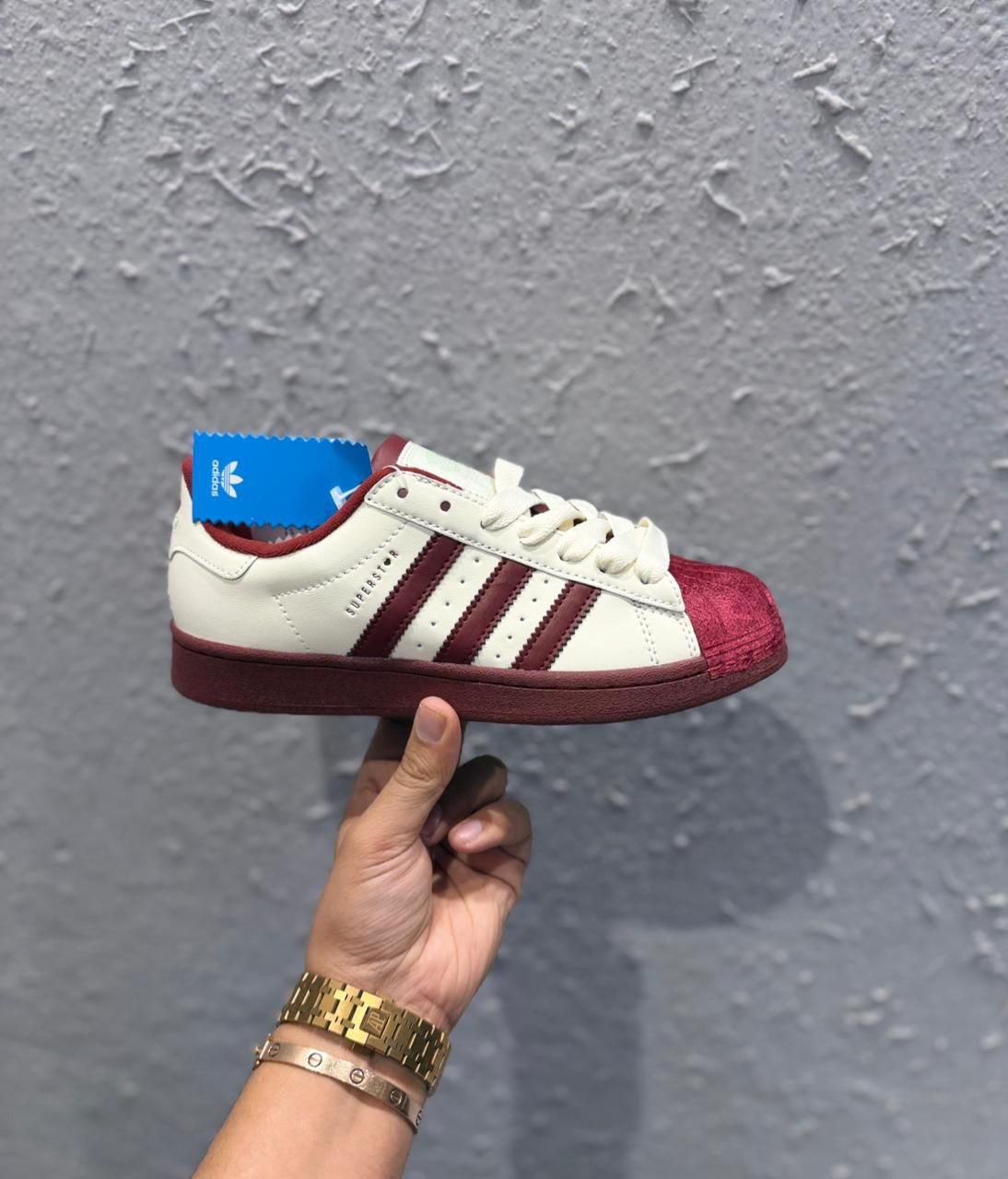 Superstar Wine White Sneakers – Classic Street Style Essential (3)