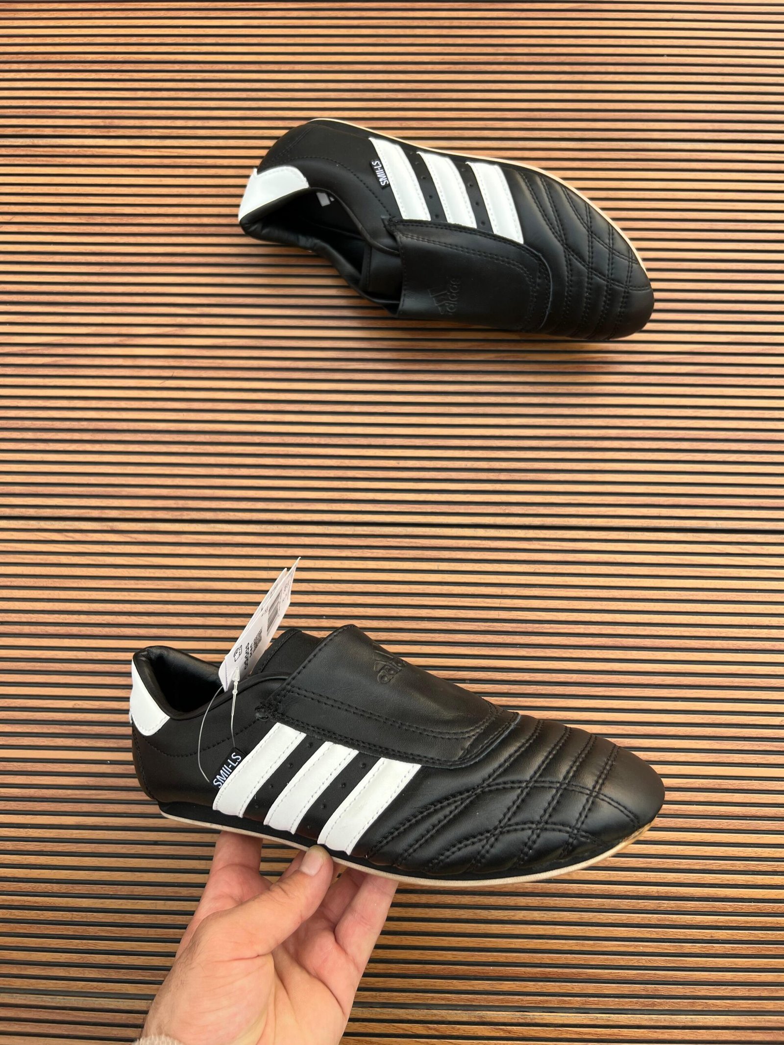 Taekwondo Black White Sneakers – Premium Lightweight Street Style (1)