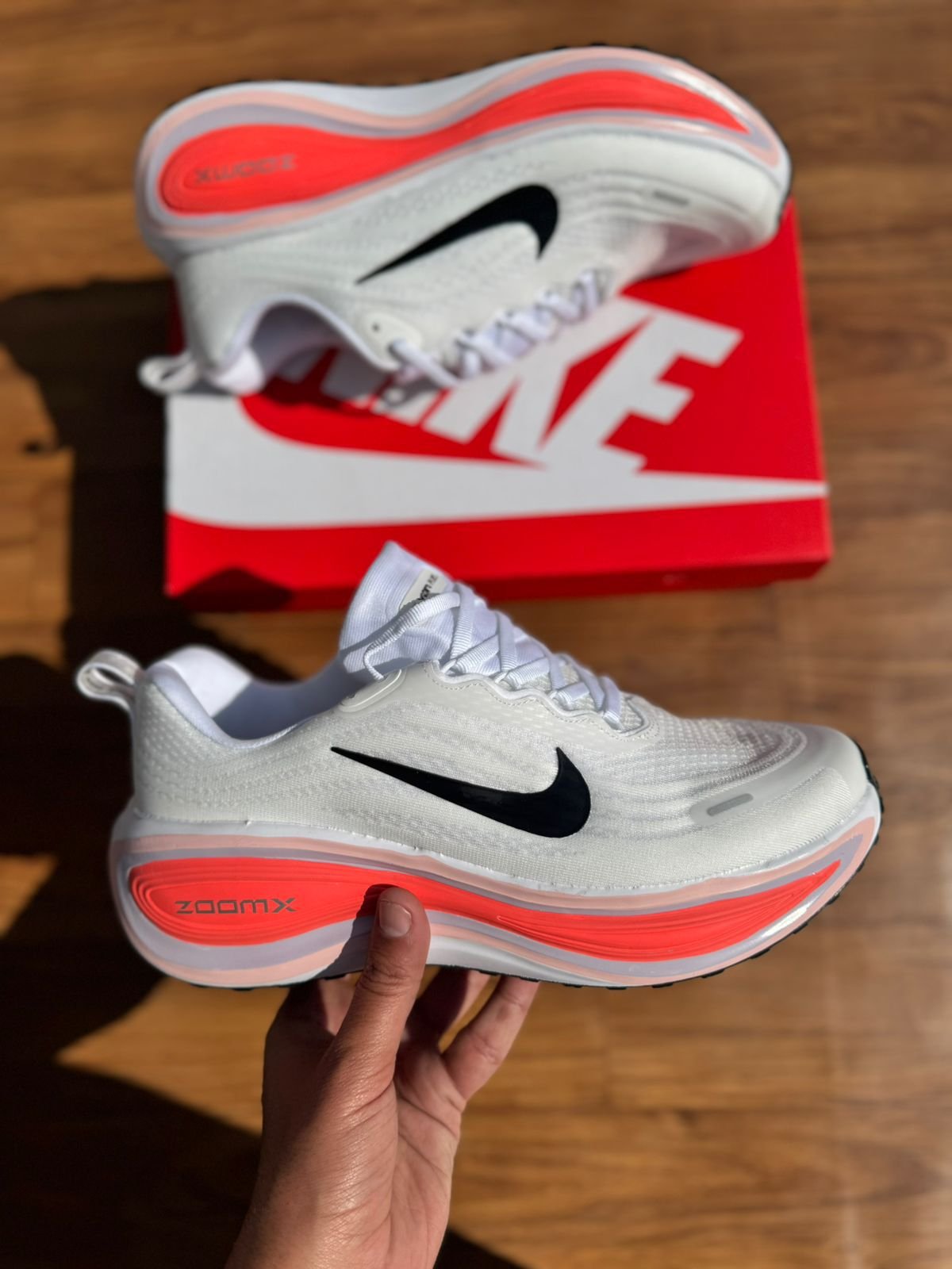 Zoom Vomero Plus Sneakers – Lightweight Sport Comfort (5 Colors) (2) Zoom Vomero Plus Sneakers – Lightweight Sport Comfort (5 Colors) (2)