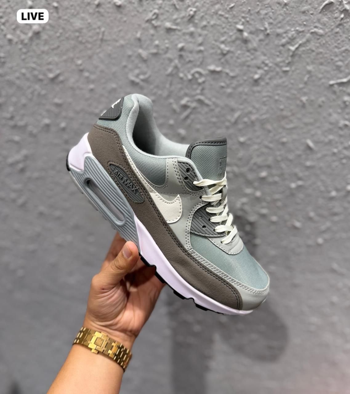 Airmax 90 Light Smoke Grey Sneakers – Classic Comfort Street Style (1) Airmax 90 Light Smoke Grey Sneakers – Classic Comfort Street Style