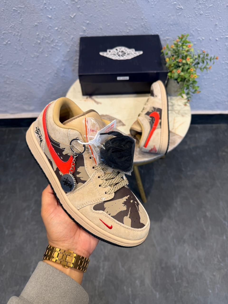 Retro 1 Low Camo Sneakers – Street Collab Style Edition (4) Retro 1 Low Camo Sneakers – Street Collab Style Edition