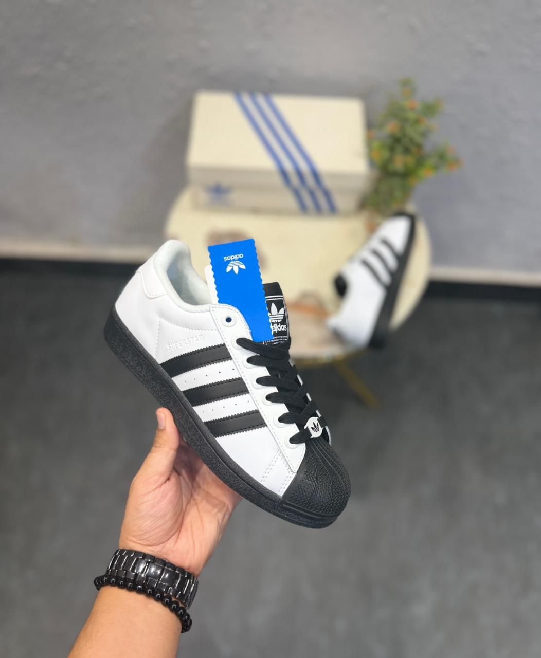 Superstar 2nd Generation Oreo – Classic Street Style Edition