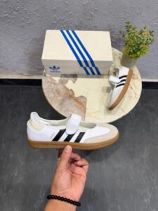 Classic Retro Mary Jane Sneakers – Stylish Casual Shoes for Girls