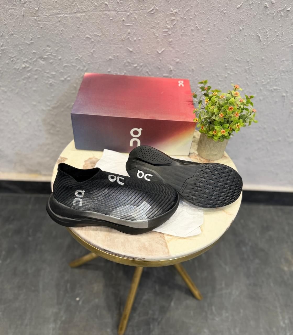 Ultra Lightweight Running Sneakers – Black Performance Sport Shoes (2) Ultra Lightweight Running Sneakers – Black Performance Sport Shoes