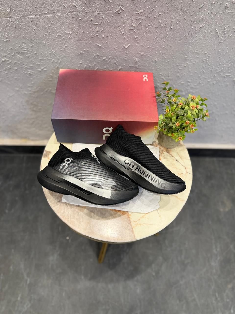 Ultra Lightweight Running Sneakers – Black Performance Sport Shoes (4) Ultra Lightweight Running Sneakers – Black Performance Sport Shoes