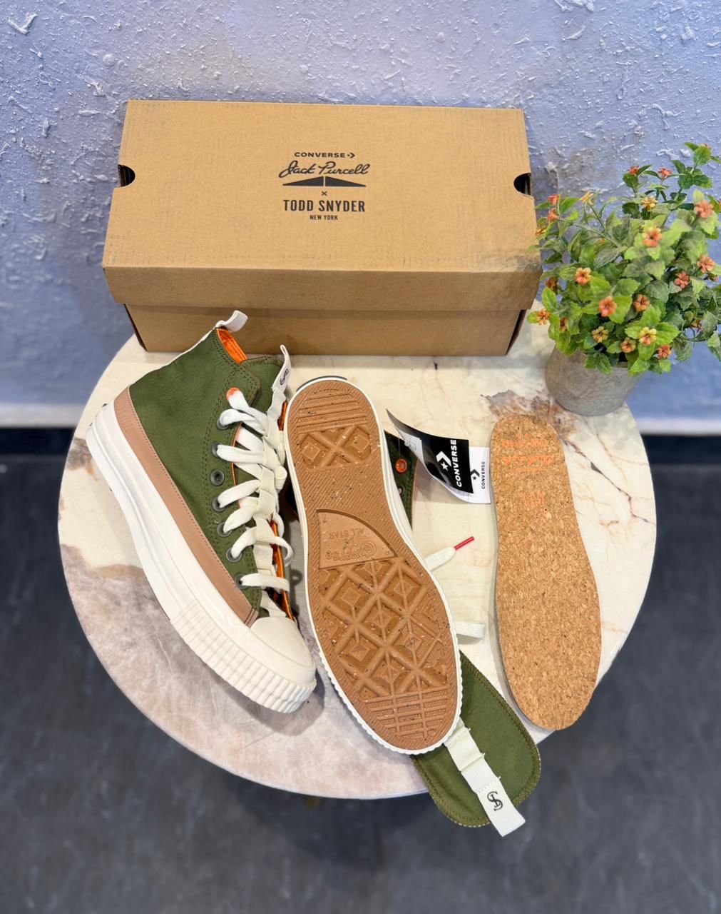 Classic Canvas High Top Sneakers – Premium Comfort & Trendy Design (4)