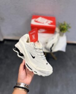 Light Beige Running Sneakers – Premium Comfort & Trendy Design