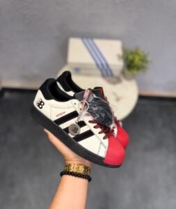 Luxury Low Top Sneakers – Premium Comfort & Trendy Design (3)