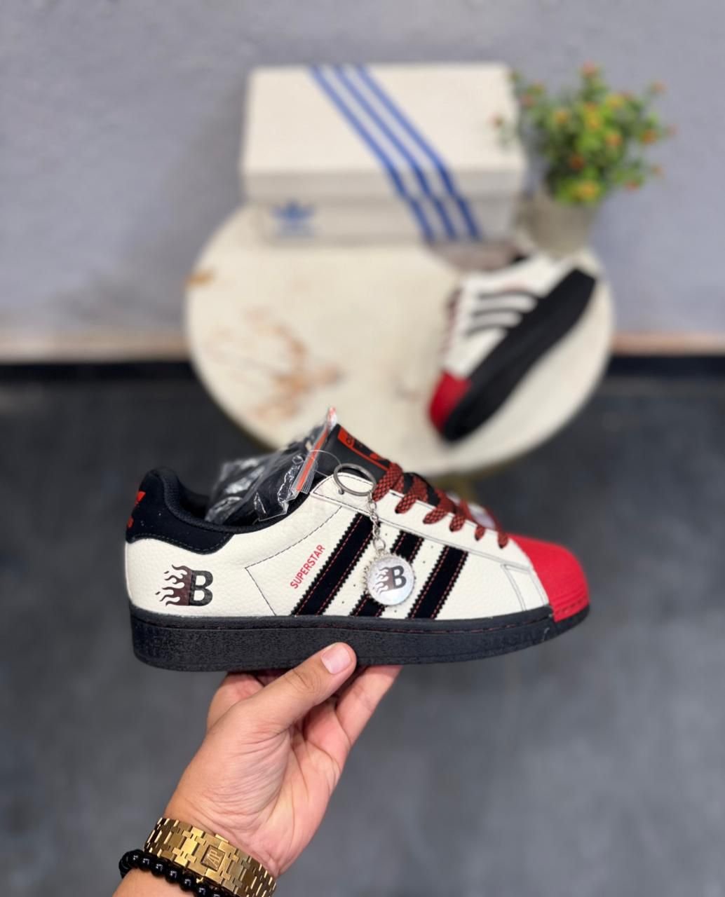 Luxury Low Top Sneakers – Premium Comfort & Trendy Design (4)