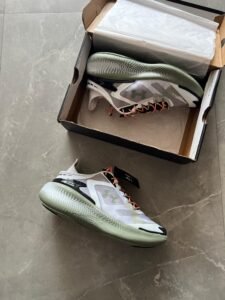 Performance Running Sneakers – Premium Comfort & Trendy Design