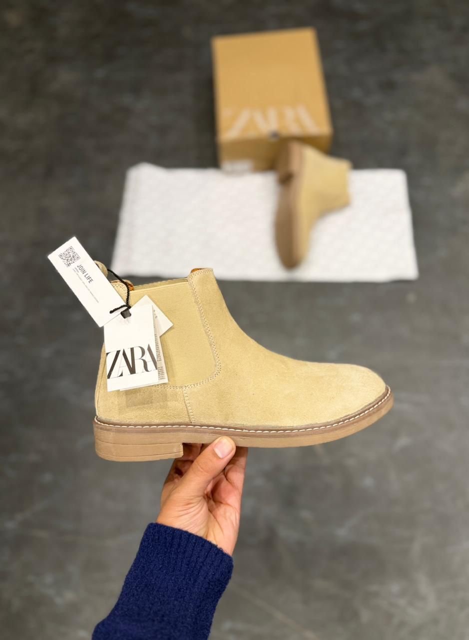 Premium Chelsea Boots – Stylish Comfort & Modern Design (3) Premium Chelsea Boots – Stylish Comfort & Modern Design (3)