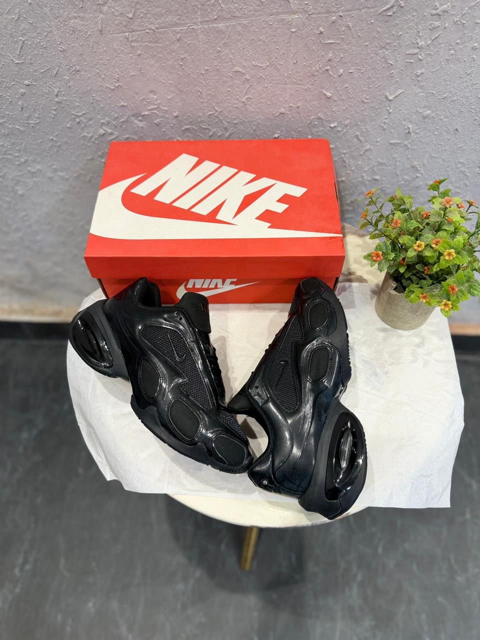 Triple Black Running Sneakers – Premium Comfort & Trendy Design