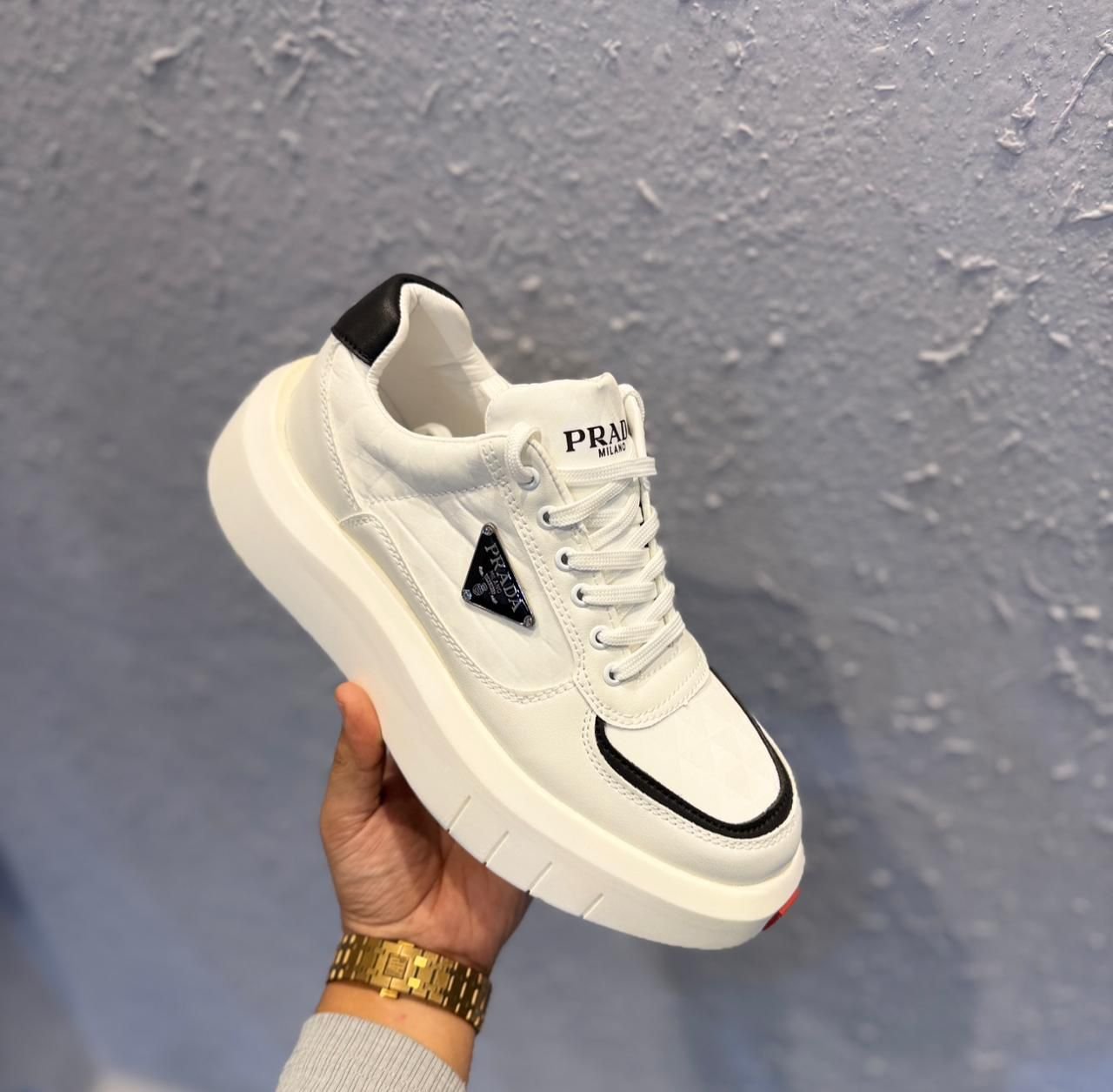 White Big Sole Sneakers – Premium Comfort & Luxury Design