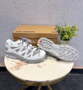 Adventure Trail Sneakers – Premium Comfort & Outdoor Style