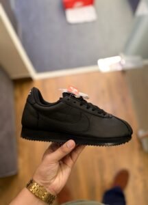 Black Leather Heritage Sneakers – Premium Comfort & Vintage Appeal