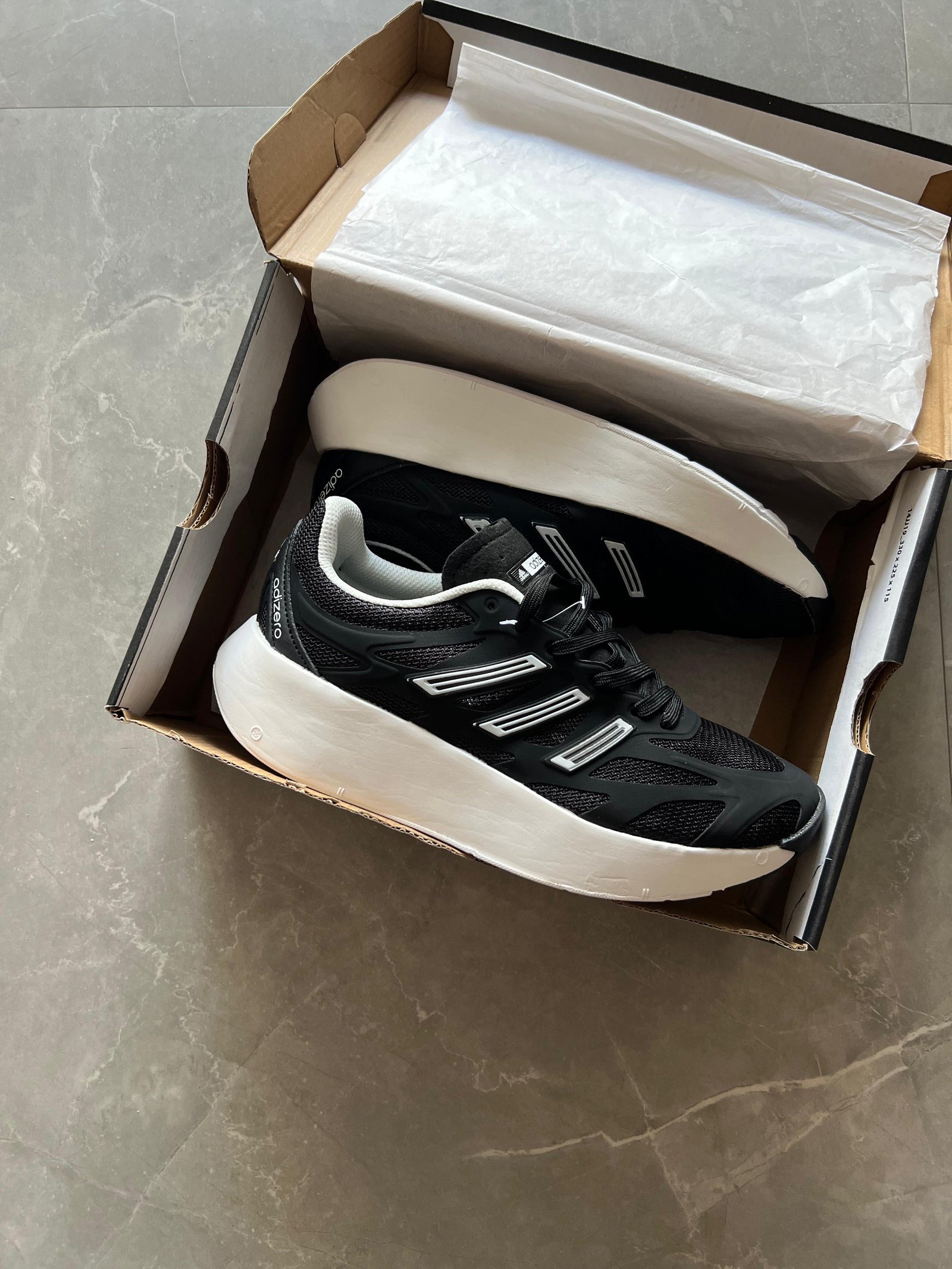 Black Performance Trainers – Lightweight Speed & Everyday Comfort