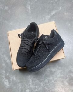 Black Urban Sneakers – Premium Comfort & Modern Style