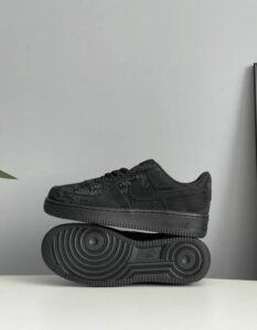 Black Urban Sneakers – Premium Comfort & Modern Style