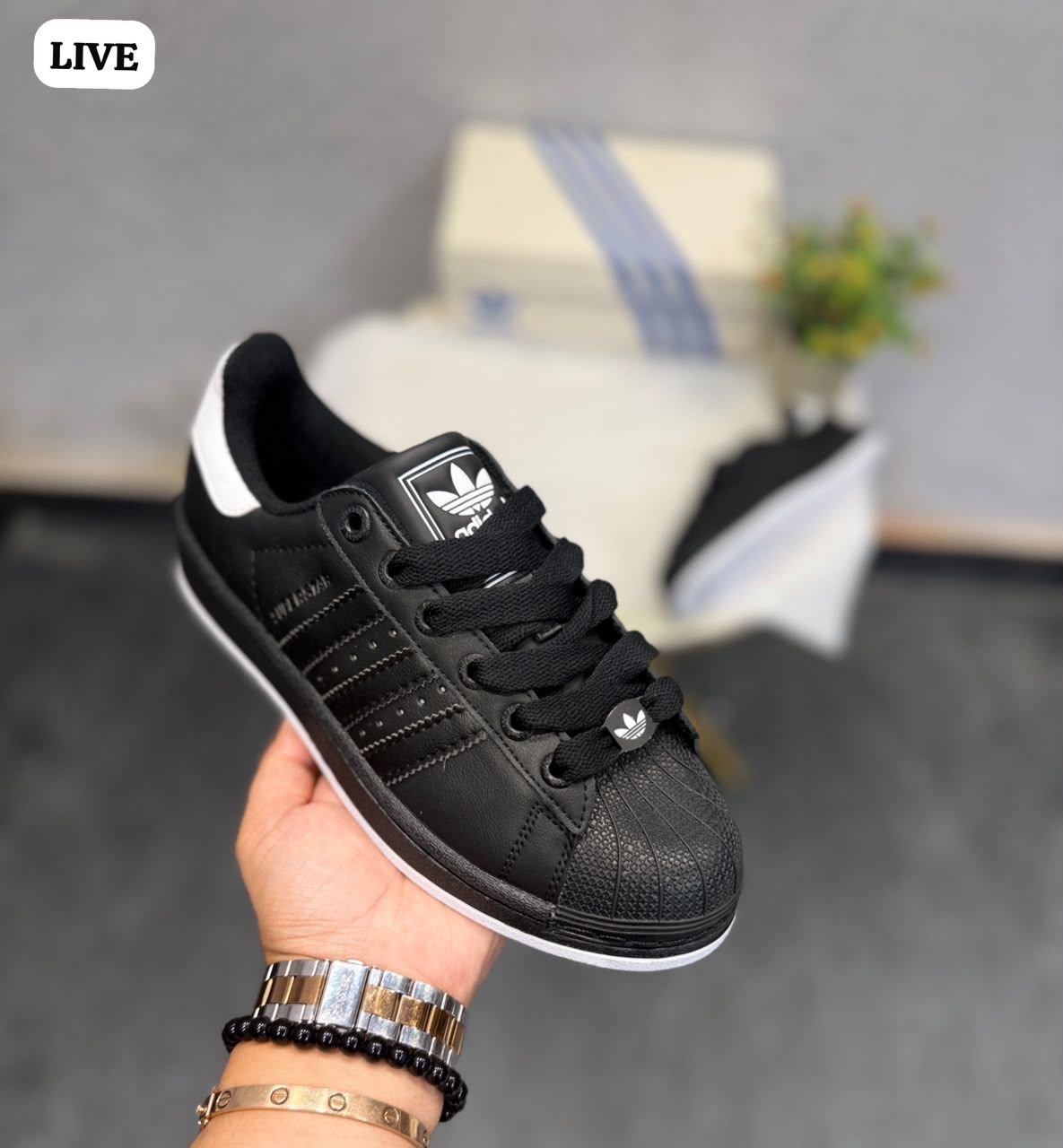 Black White Contrast Sneakers – Premium Comfort & Heritage Style