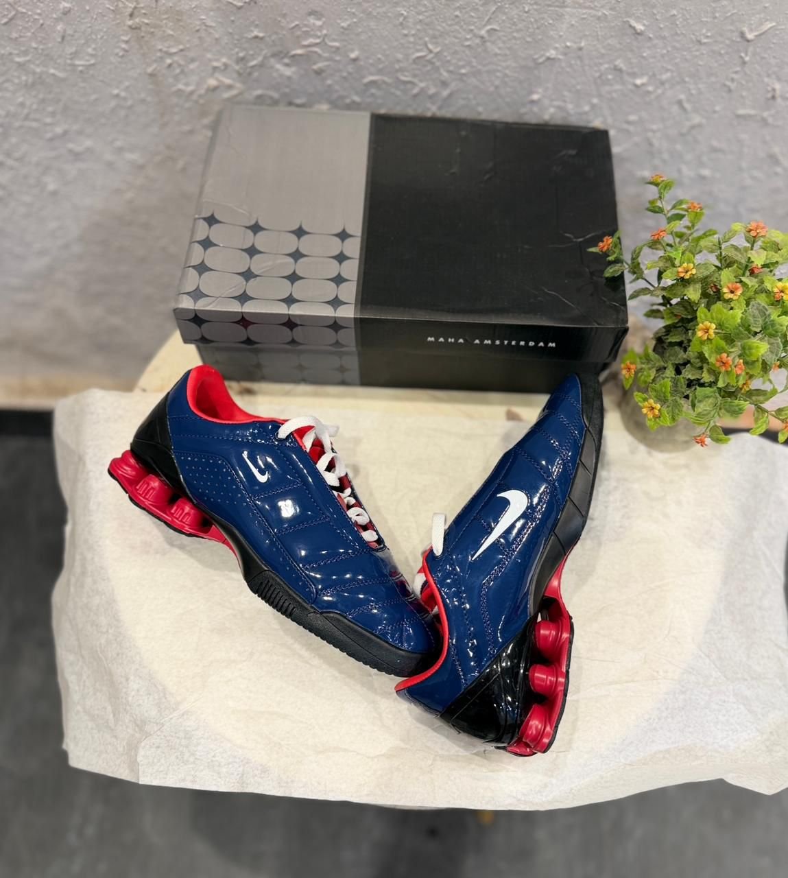 Blue Red Heritage Trainers – Premium Comfort & Retro Sport Style